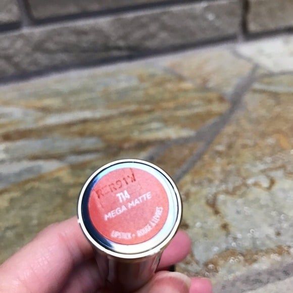 Urban Decay Mega Matte Vice Lipstick 714 Red NIB original formula - Picture 3 of 7